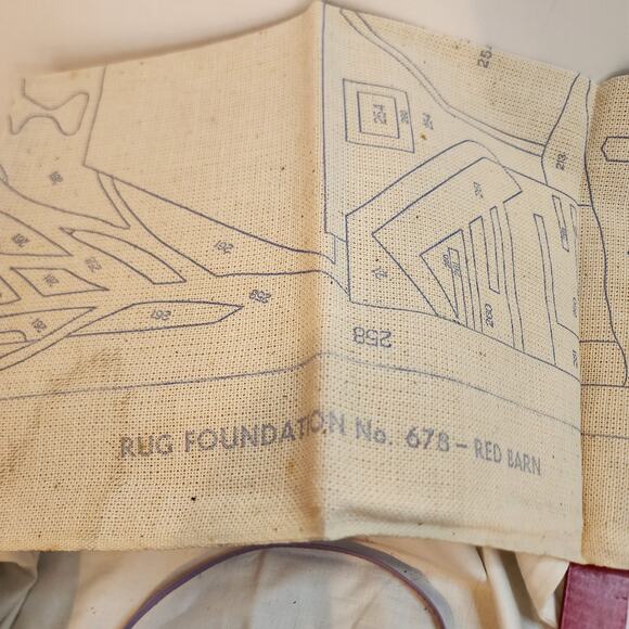 Vtg Aunt Lydia’s Red Barn Rug No 678 Punch Needle Foundation 24x36 Kit - Picture 5 of 10